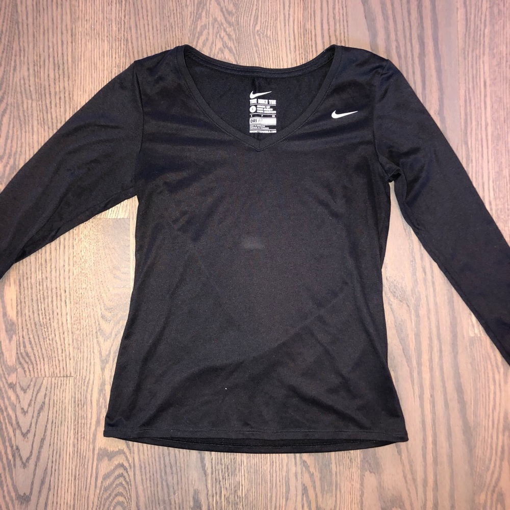 Black long sleeve nike drifit shirt